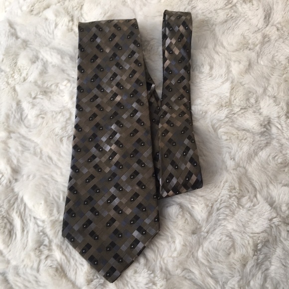 Like New Saxony Collection Pattered Tie - Picture 2 of 5